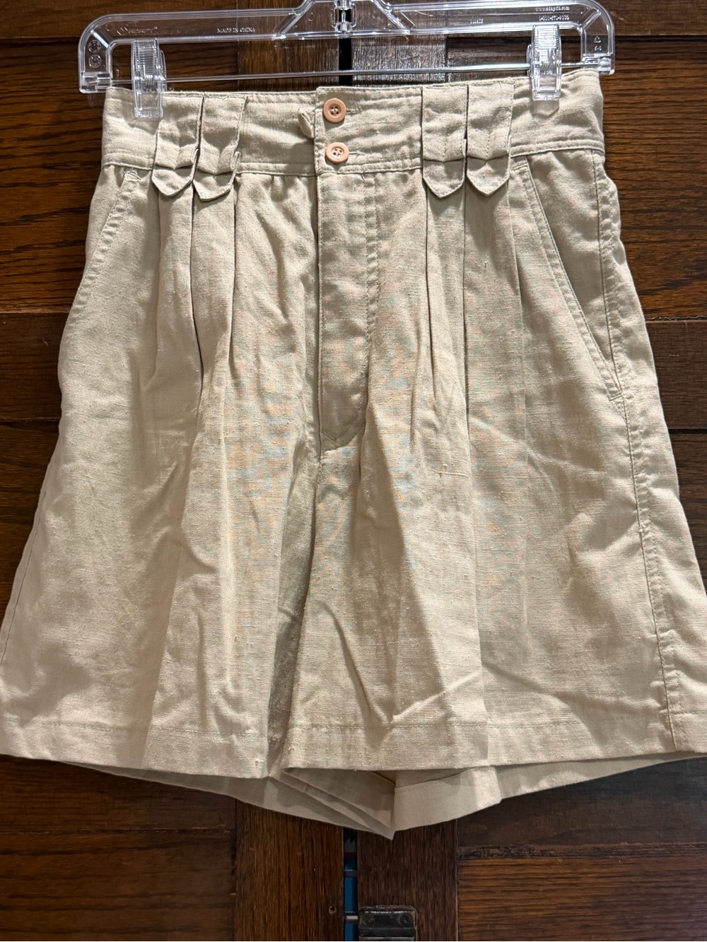 NWT Vintage small safari khaki pleated Tan ramie-Cotton Chino Bermuda shorts 90s